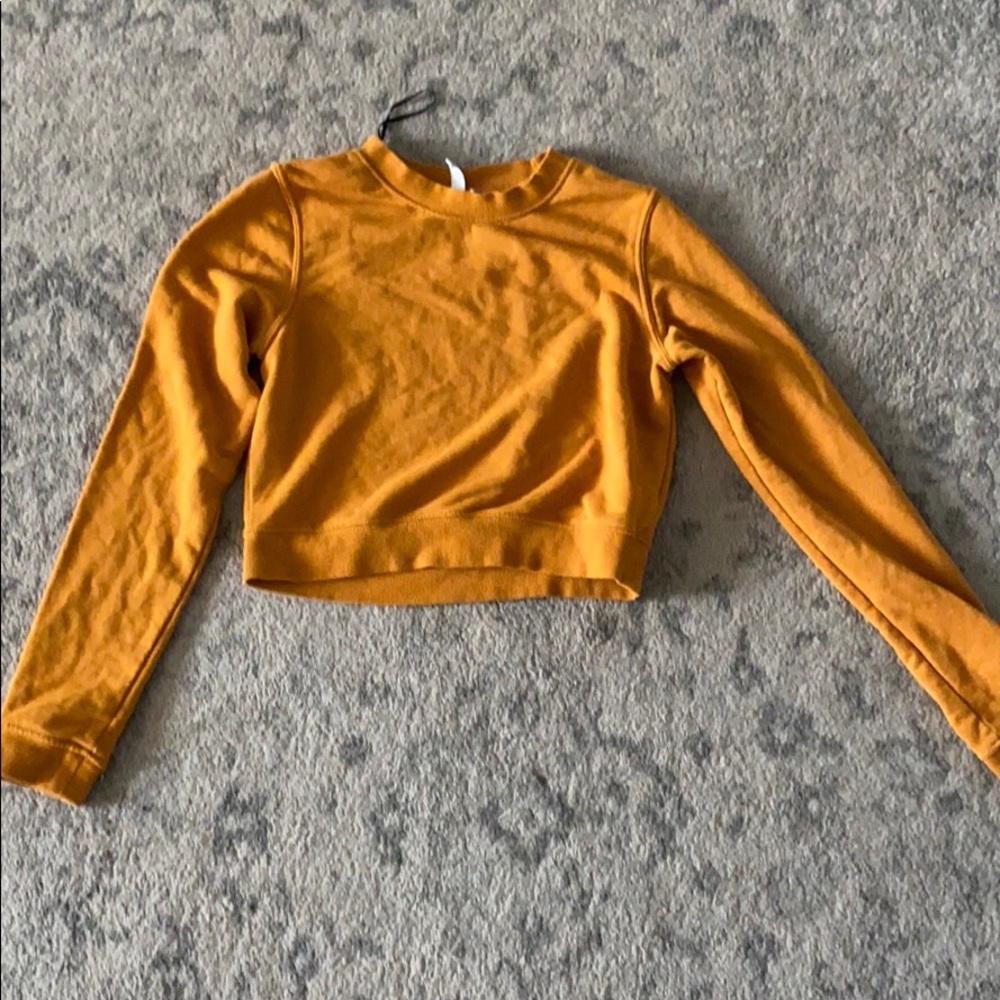 Cropped crew neck sweatshirt